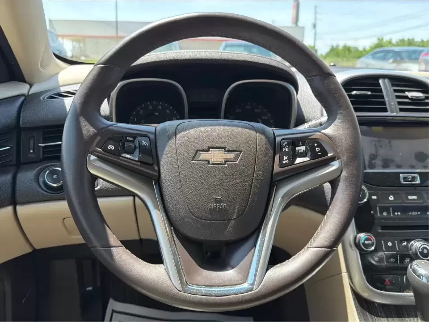 2014 Chevrolet Malibu 1TZ (1G11H5SL5EF) with an 2.5L L4 DOHC 16V engine, 6-Speed Automatic transmission, located at 401 Woodman Dr, Riverside, OH, 45431, (937) 908-9800, 39.760899, -84.123421 - Need a dependable sedan for the daily commute to Wright-Patterson AFB, quick errands down Woodman Dr, or comfortable weekend drives along I-675? This 2014 Chevrolet Malibu 1LZ in eye-catching Atlantis Blue Metallic fits real-life routines-school drop-offs, long commutes, and budget-friendly road tri - Photo#15