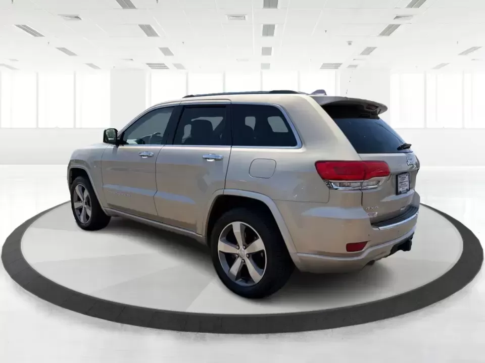 2014 Jeep Grand Cherokee Overland (1C4RJFCTXEC) with an 5.7L V8 OHV 16V engine, 5-Speed Automatic transmission, located at 1230 East Main St, Xenia, OH, 45385, (937) 908-9800, 39.688026, -83.910172 - Picture your next weekend: loading up for a road trip to Yellow Springs, cruising I675 with the family in comfort, or heading out to the trails and backroads around Wright-Patterson Air Force Base with the confidence of 4WD. This 2014 Jeep Grand Cherokee Overland is built for drivers who want a refi - Photo#4