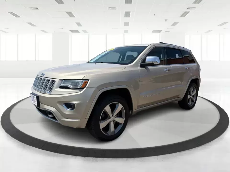 2014 Jeep Grand Cherokee Overland (1C4RJFCTXEC) with an 5.7L V8 OHV 16V engine, 5-Speed Automatic transmission, located at 1230 East Main St, Xenia, OH, 45385, (937) 908-9800, 39.688026, -83.910172 - Picture your next weekend: loading up for a road trip to Yellow Springs, cruising I675 with the family in comfort, or heading out to the trails and backroads around Wright-Patterson Air Force Base with the confidence of 4WD. This 2014 Jeep Grand Cherokee Overland is built for drivers who want a refi - Photo#8