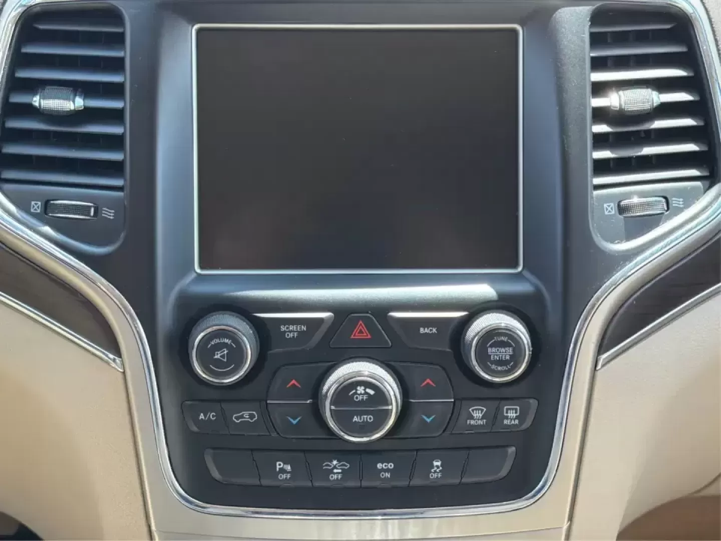 2014 Jeep Grand Cherokee Overland (1C4RJFCTXEC) with an 5.7L V8 OHV 16V engine, 5-Speed Automatic transmission, located at 1951 S Dayton Lakeview Rd., New Carlisle, OH, 45344, (937) 908-9800, 39.890999, -84.050255 - Picture your next weekend: loading up for a road trip to Yellow Springs, cruising I675 with the family in comfort, or heading out to the trails and backroads around Wright-Patterson Air Force Base with the confidence of 4WD. This 2014 Jeep Grand Cherokee Overland is built for drivers who want a refi - Photo#13