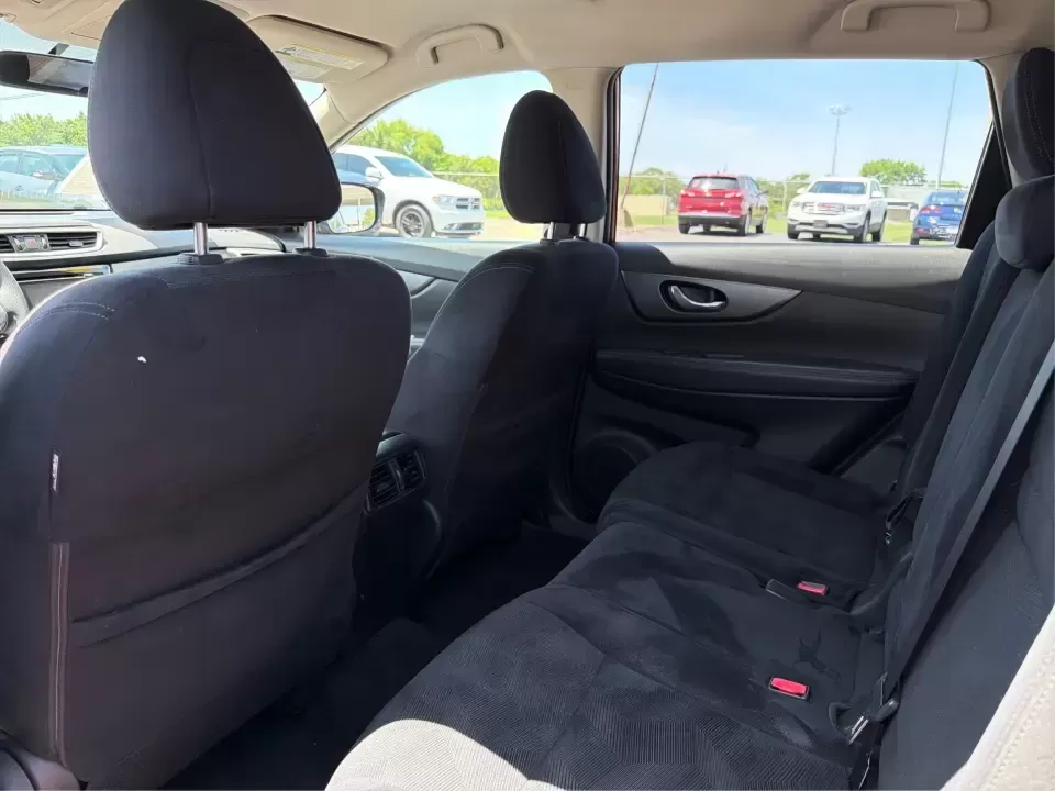 2016 Nissan Rogue S (JN8AT2MVXGW) with an 2.5L I-4 DOHC engine, CVT transmission, located at 1099 N County Rd 25A , Troy, OH, 45373, (937) 908-9800, 40.057079, -84.212883 - 2016 Nissan Rogue S - Photo#10