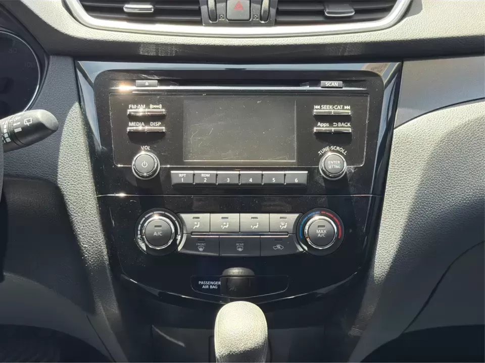 2016 Nissan Rogue S (JN8AT2MVXGW) with an 2.5L I-4 DOHC engine, CVT transmission, located at 1099 N County Rd 25A , Troy, OH, 45373, (937) 908-9800, 40.057079, -84.212883 - 2016 Nissan Rogue S - Photo#13