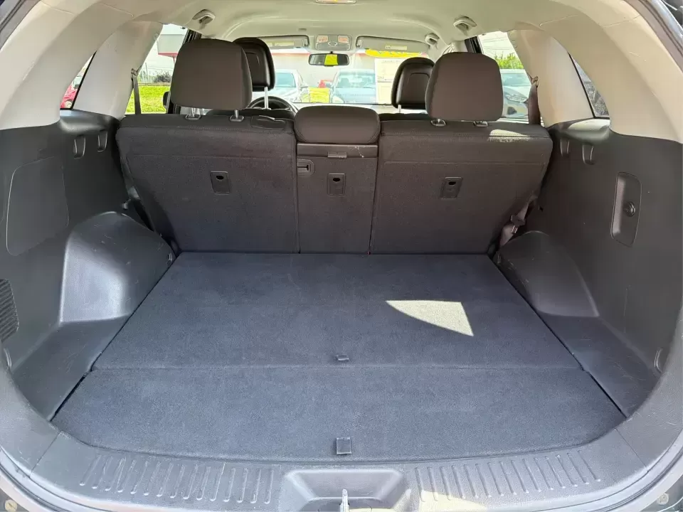2014 Kia Sorento LX (5XYKT3A68EG) with an 2.4L I-4 gasoline direct injection engine, 6-Speed Automatic transmission, located at 1099 N County Rd 25A , Troy, OH, 45373, (937) 908-9800, 40.057079, -84.212883 - Need an SUV that fits real life in Troy-school drop-offs, a long commute down I-75, and weekend runs to Charleston Falls Preserve or a day around Downtown Troy? This 2014 Kia Sorento LX in Ebony Black is a practical, road-trip-ready SUV that balances everyday comfort with the kind of space and versa - Photo#12