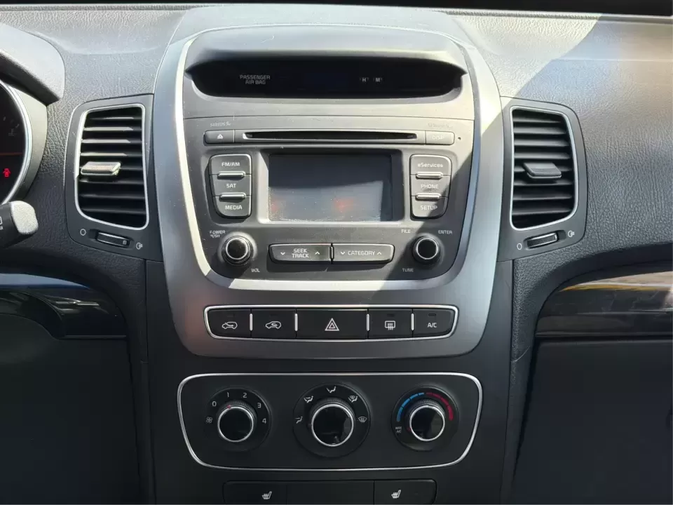 2014 Kia Sorento LX (5XYKT3A68EG) with an 2.4L I-4 gasoline direct injection engine, 6-Speed Automatic transmission, located at 1099 N County Rd 25A , Troy, OH, 45373, (937) 908-9800, 40.057079, -84.212883 - Need an SUV that fits real life in Troy-school drop-offs, a long commute down I-75, and weekend runs to Charleston Falls Preserve or a day around Downtown Troy? This 2014 Kia Sorento LX in Ebony Black is a practical, road-trip-ready SUV that balances everyday comfort with the kind of space and versa - Photo#13