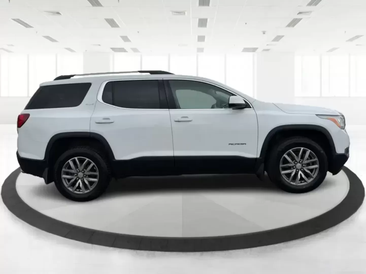 2017 GMC Acadia SLE-2 (1GKKNSLS1HZ) with an 2.5L L4 DOHC 16V engine, 6A transmission, located at 4508 South Dixie Dr, Moraine, OH, 45439, (937) 908-9800, 39.689976, -84.218452 - Ready for a busy family week in Troy and a weekend escape to Hocking Hills? This 2017 GMC Acadia SLE-2 is the kind of midsize SUV that fits real life-school drop-offs, grocery runs, long commutes down I-75, and road trips with friends-while giving you the confidence of available traction and the pra - Photo#1