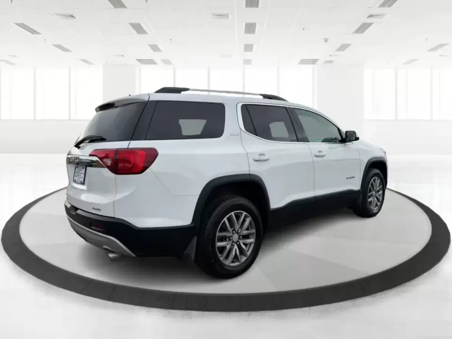 2017 GMC Acadia SLE-2 (1GKKNSLS1HZ) with an 2.5L L4 DOHC 16V engine, 6A transmission, located at 4508 South Dixie Dr, Moraine, OH, 45439, (937) 908-9800, 39.689976, -84.218452 - Ready for a busy family week in Troy and a weekend escape to Hocking Hills? This 2017 GMC Acadia SLE-2 is the kind of midsize SUV that fits real life-school drop-offs, grocery runs, long commutes down I-75, and road trips with friends-while giving you the confidence of available traction and the pra - Photo#2