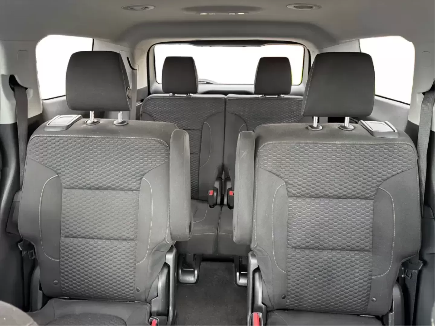 2017 GMC Acadia SLE-2 (1GKKNSLS1HZ) with an 2.5L L4 DOHC 16V engine, 6A transmission, located at 4508 South Dixie Dr, Moraine, OH, 45439, (937) 908-9800, 39.689976, -84.218452 - Ready for a busy family week in Troy and a weekend escape to Hocking Hills? This 2017 GMC Acadia SLE-2 is the kind of midsize SUV that fits real life-school drop-offs, grocery runs, long commutes down I-75, and road trips with friends-while giving you the confidence of available traction and the pra - Photo#14