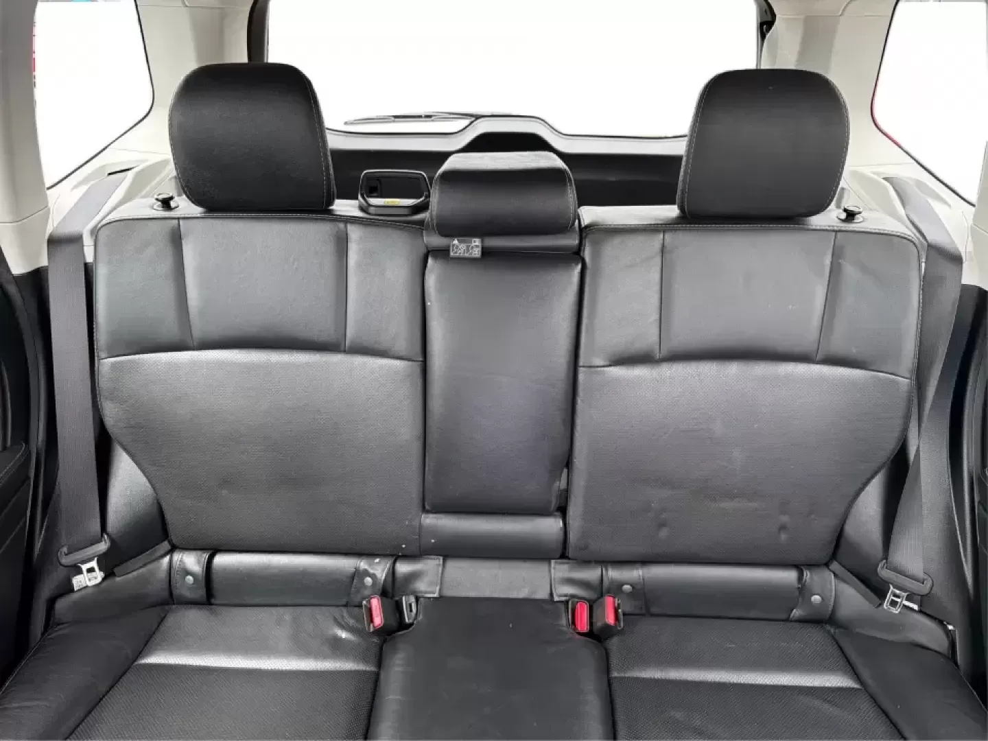 2015 Subaru Forester 2.5i Limited (JF2SJAHC8FH) with an 2.5L H-4 DOHC engine, 6-Speed Automatic transmission, located at 401 Woodman Dr, Riverside, OH, 45431, (937) 908-9800, 39.760899, -84.123421 - Adventure-ready for Midwest weather and everyday life, this 2015 Subaru Forester 2.5i Limited is a smart fit for commuters, active families, and weekend explorers who want confident traction, flexible cargo space, and a comfortable cabin. Whether you're loading up for a soccer Saturday, commuting ac - Photo#14