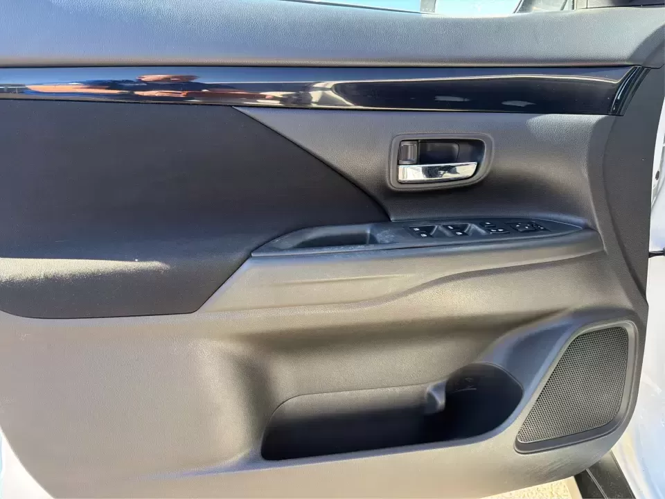 2016 Mitsubishi Outlander ES (JA4AD2A30GZ) with an 2.4L I-4 variable valve control engine, CVT transmission, located at 8750 N County Rd 25A, Piqua, OH, 45356, (937) 908-9800, 40.164391, -84.232513 - Weekend road trips to Indian Lake, daily commutes down I75, or shuttling kids between practice and school-this 2016 Mitsubishi Outlander ES is built for real-life schedules in and around Piqua, Ohio. Finished in Diamond White Pearl, this versatile SUV blends family-friendly space with easy-to-live-w - Photo#18