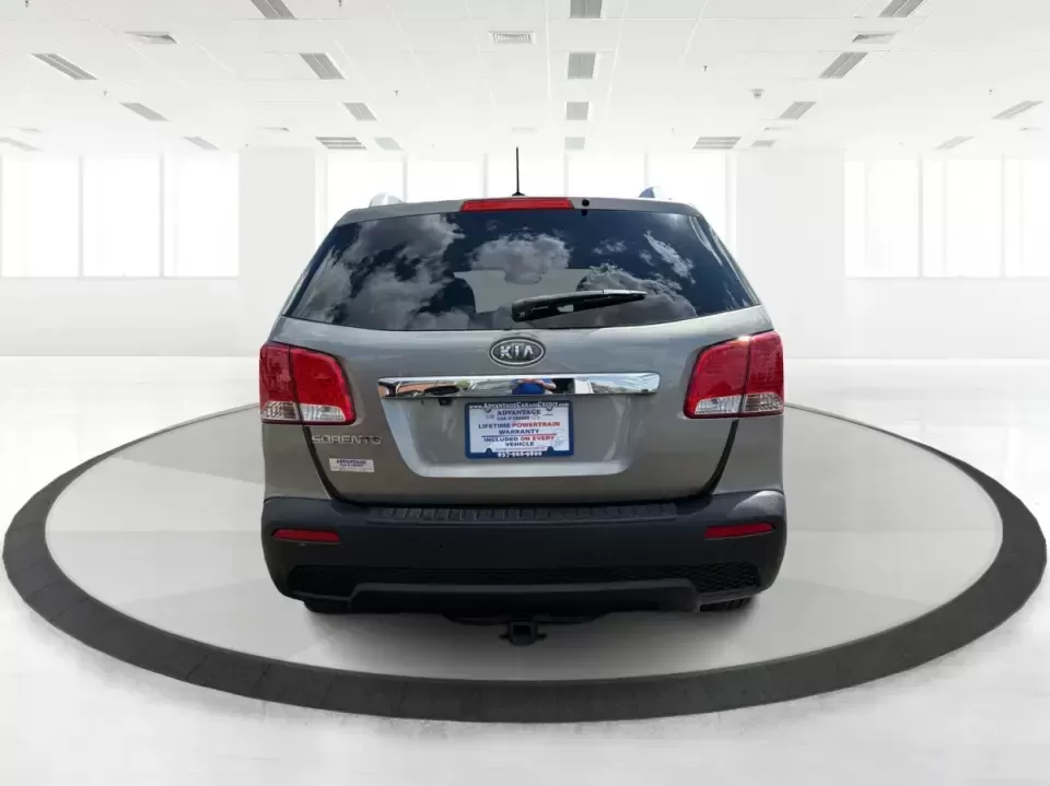 2013 Kia Sorento LX 2WD (5XYKT3A69DG) with an 2.4L L4 DOHC 16V engine, 6-Speed Automatic transmission, located at 8750 N County Rd 25A, Piqua, OH, 45356, (937) 908-9800, 40.164391, -84.232513 - Pack up the kids, load the cooler, and point your weekend plans toward Indian Lake or a quick getaway down I-75-this 2013 Kia Sorento LX 2WD is the kind of practical SUV that fits real life in Piqua. With roomy seating, flexible cargo space, and everyday comfort, it's a smart pick for growing famili - Photo#3