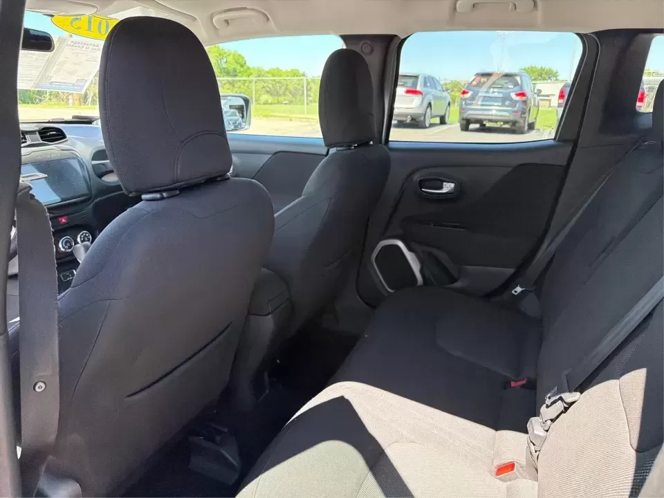 2015 Jeep Renegade Latitude (ZACCJBBT5FP) with an 2.4L L4 engine, 6-Speed Manual transmission, located at 1230 East Main St, Xenia, OH, 45385, (937) 908-9800, 39.688026, -83.910172 - Weekend adventures, snowy commutes, and day-to-day errands around Greene County feel a lot more fun when you're driving something that's compact, capable, and easy to live with. This 2015 Jeep Renegade Latitude is built for drivers who want SUV versatility without the full-size footprint-perfect for - Photo#10