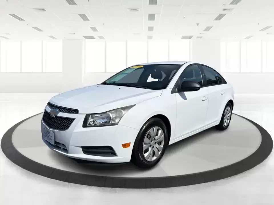 2014 Chevrolet Cruze LS Auto (1G1PA5SG0E7) with an ECOTEC 1.8L I-4 DOHC engine, 6-Speed Automatic transmission, located at 401 Woodman Dr, Riverside, OH, 45431, (937) 908-9800, 39.760899, -84.123421 - Picture your next week in Riverside: an easy I675 commute to Wright-Patterson AFB, quick grocery runs near Airway Shopping Center, and a comfortable weekend drive down Woodman Dr toward Downtown Dayton-without stretching your budget. This 2014 Chevrolet Cruze LS Auto is a smart, practical sedan for - Photo#8