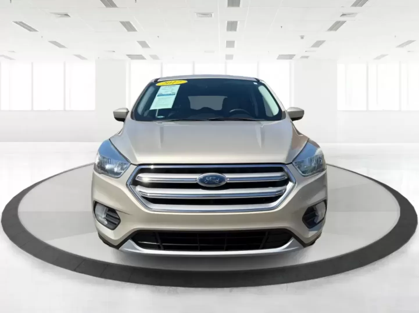 2017 Ford Escape SE (1FMCU0GD2HU) with an 1.5L L4 DOHC 16V engine, 6A transmission, located at 880 E. National Road, Vandalia, OH, 45377, (937) 908-9800, 39.891918, -84.183594 - Picture your next week in Vandalia: weekday commutes down E. National Road and I75, school drop-offs, quick grocery runs near the Dayton International Airport area, and a weekend escape to Taylorsville MetroPark or a day out at the Montgomery County Fairgrounds. This 2017 Ford Escape SE is built for - Photo#7