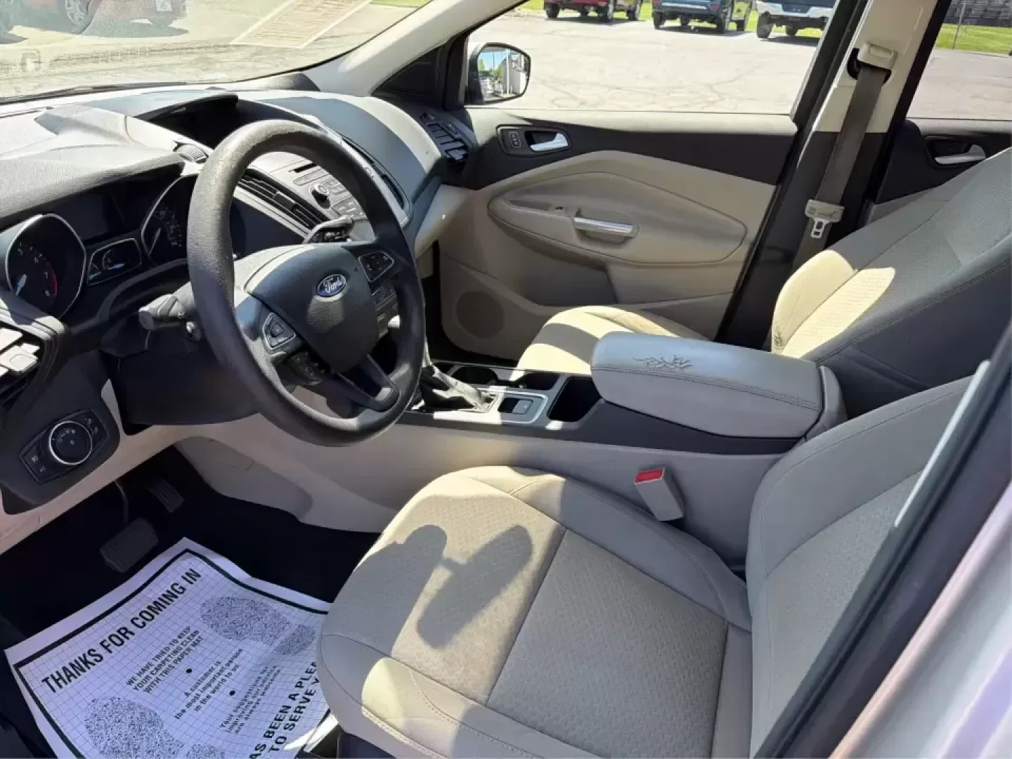 2017 Ford Escape SE (1FMCU0GD2HU) with an 1.5L L4 DOHC 16V engine, 6A transmission, located at 880 E. National Road, Vandalia, OH, 45377, (937) 908-9800, 39.891918, -84.183594 - Picture your next week in Vandalia: weekday commutes down E. National Road and I75, school drop-offs, quick grocery runs near the Dayton International Airport area, and a weekend escape to Taylorsville MetroPark or a day out at the Montgomery County Fairgrounds. This 2017 Ford Escape SE is built for - Photo#9
