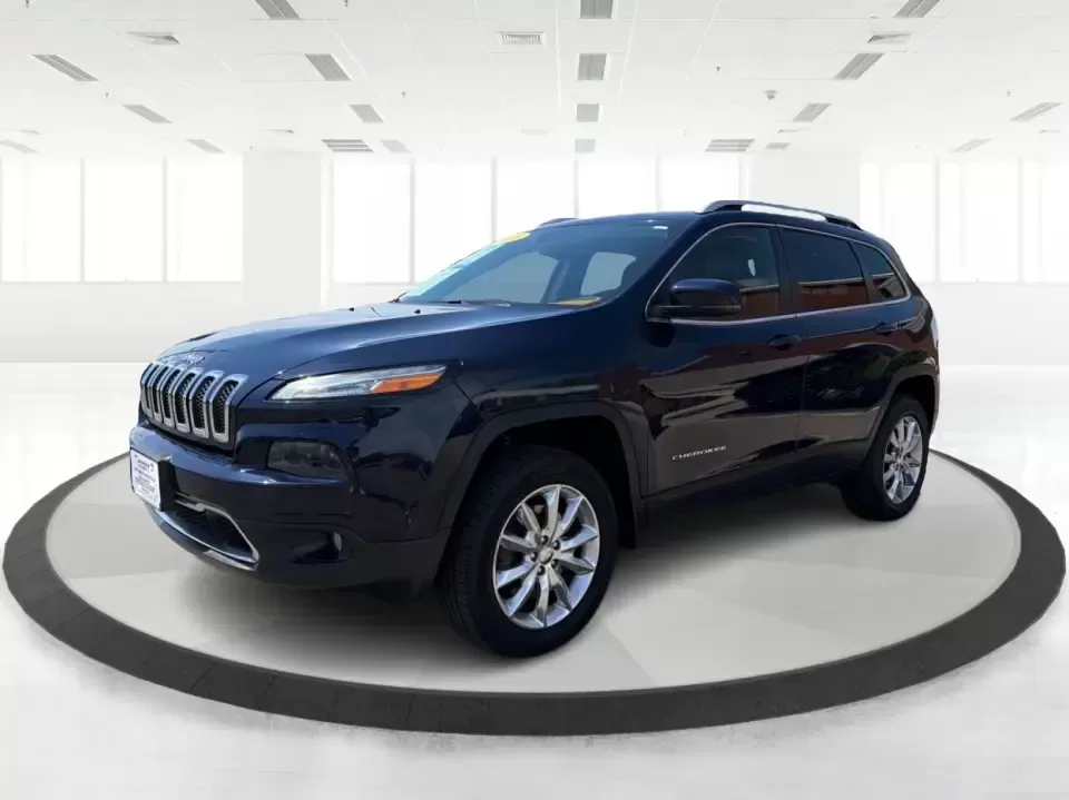2016 Jeep Cherokee Limited (1C4PJMDB9GW) with an 2.4L L4 DOHC 16V engine, 9A transmission, located at 1184 Kauffman Ave, Fairborn, OH, 45324, (937) 908-9800, 39.807072, -84.030914 - Weekend escapes to John Bryan State Park, snowy commutes to Wright-Patterson AFB, or a comfortable daily run down I675-this 2016 Jeep Cherokee Limited is built for the Fairborn lifestyle. With confident AWD capability, a refined interior, and smart tech for navigation and connectivity, it's a great - Photo#8