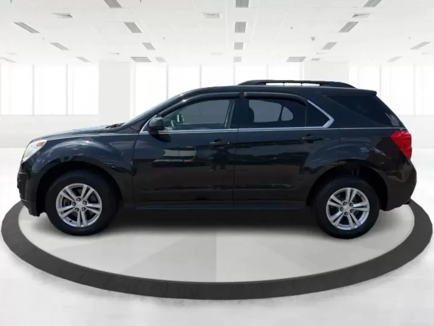 2013 Chevrolet Equinox 1LT (2GNFLEE3XD6) with an 3.6L V6 DOHC 24V engine, 6-Speed Automatic transmission, located at 1230 East Main St, Xenia, OH, 45385, (937) 908-9800, 39.688026, -83.910172 - Whether you're shuttling kids to practice, commuting down US-35, or loading up for a weekend at Caesar Creek State Park, this 2013 Chevrolet Equinox 1LT is the kind of SUV that fits real life in Xenia. With confident capability, flexible cargo space, and everyday comfort, it's a smart pick for drive - Photo#5