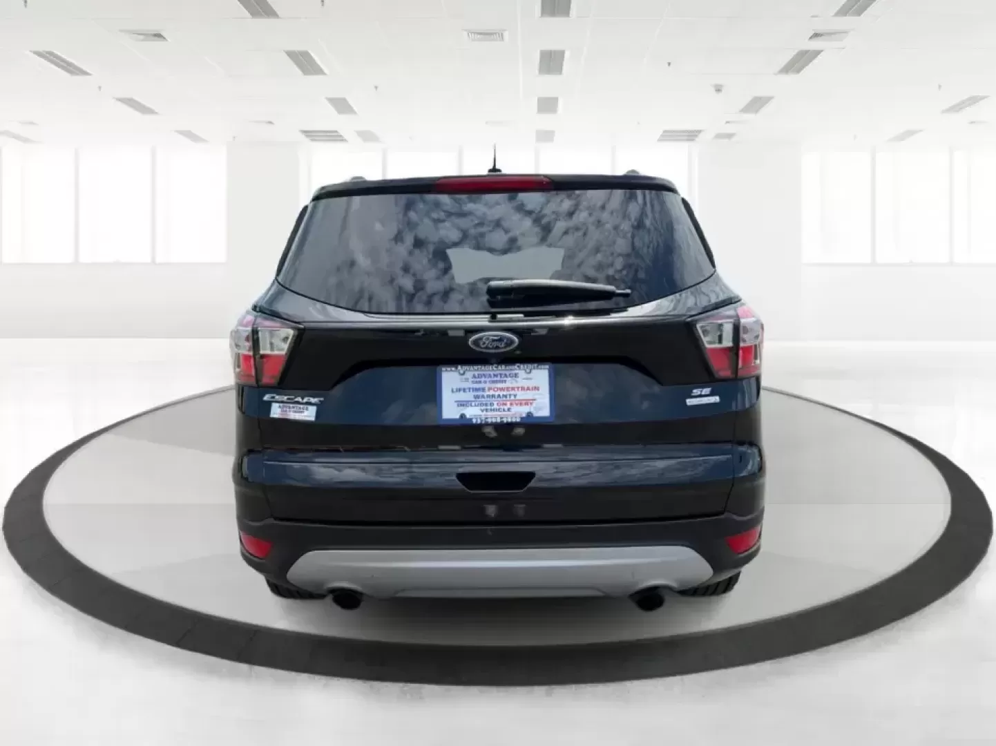 2017 Ford Escape SE FWD (1FMCU0GD1HU) with an 1.5L L4 DOHC 16V engine, 6A transmission, located at 880 E. National Road, Vandalia, OH, 45377, (937) 908-9800, 39.891918, -84.183594 - Picture your next week: a smooth commute down I75, a quick run to the Dayton Mall, and a weekend getaway with room for groceries, gear, and friends-all in one easy-to-drive SUV. This 2017 Ford Escape SE in Shadow Black is a smart fit for busy families, first-time buyers, and anyone who wants a pract - Photo#3