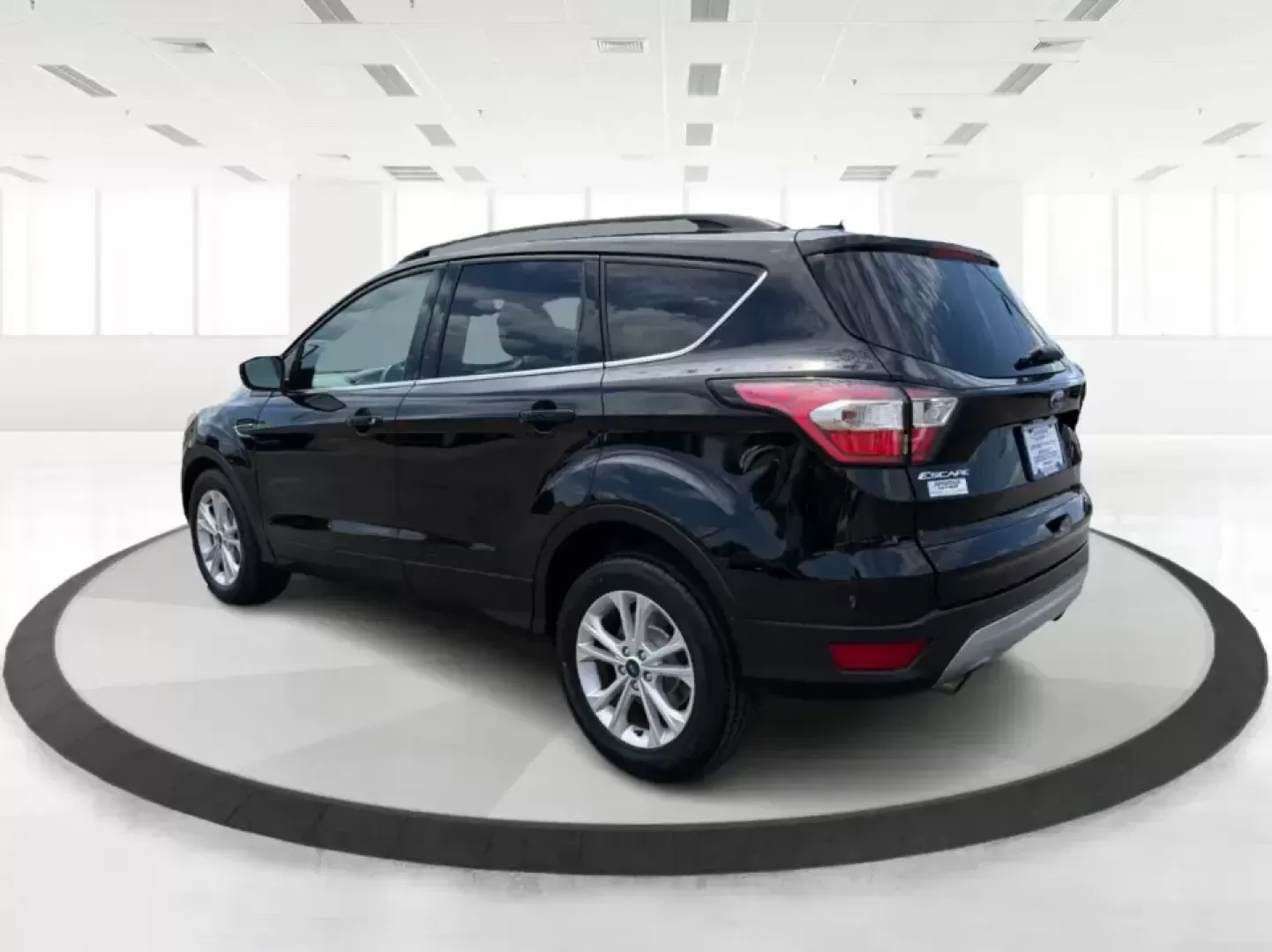 2017 Ford Escape SE FWD (1FMCU0GD1HU) with an 1.5L L4 DOHC 16V engine, 6A transmission, located at 880 E. National Road, Vandalia, OH, 45377, (937) 908-9800, 39.891918, -84.183594 - Picture your next week: a smooth commute down I75, a quick run to the Dayton Mall, and a weekend getaway with room for groceries, gear, and friends-all in one easy-to-drive SUV. This 2017 Ford Escape SE in Shadow Black is a smart fit for busy families, first-time buyers, and anyone who wants a pract - Photo#4