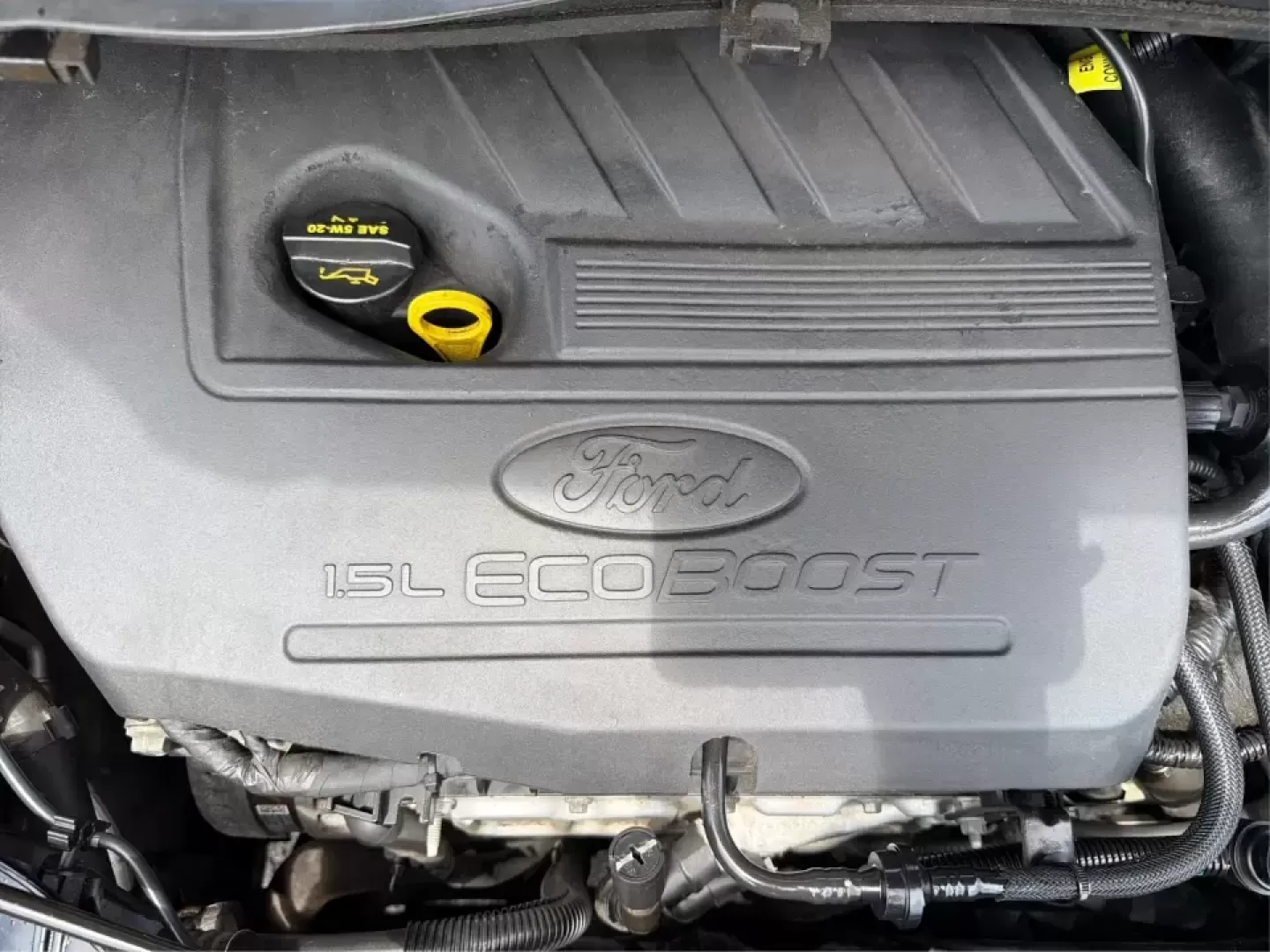 2017 Ford Escape SE FWD (1FMCU0GD1HU) with an 1.5L L4 DOHC 16V engine, 6A transmission, located at 880 E. National Road, Vandalia, OH, 45377, (937) 908-9800, 39.891918, -84.183594 - Picture your next week: a smooth commute down I75, a quick run to the Dayton Mall, and a weekend getaway with room for groceries, gear, and friends-all in one easy-to-drive SUV. This 2017 Ford Escape SE in Shadow Black is a smart fit for busy families, first-time buyers, and anyone who wants a pract - Photo#11