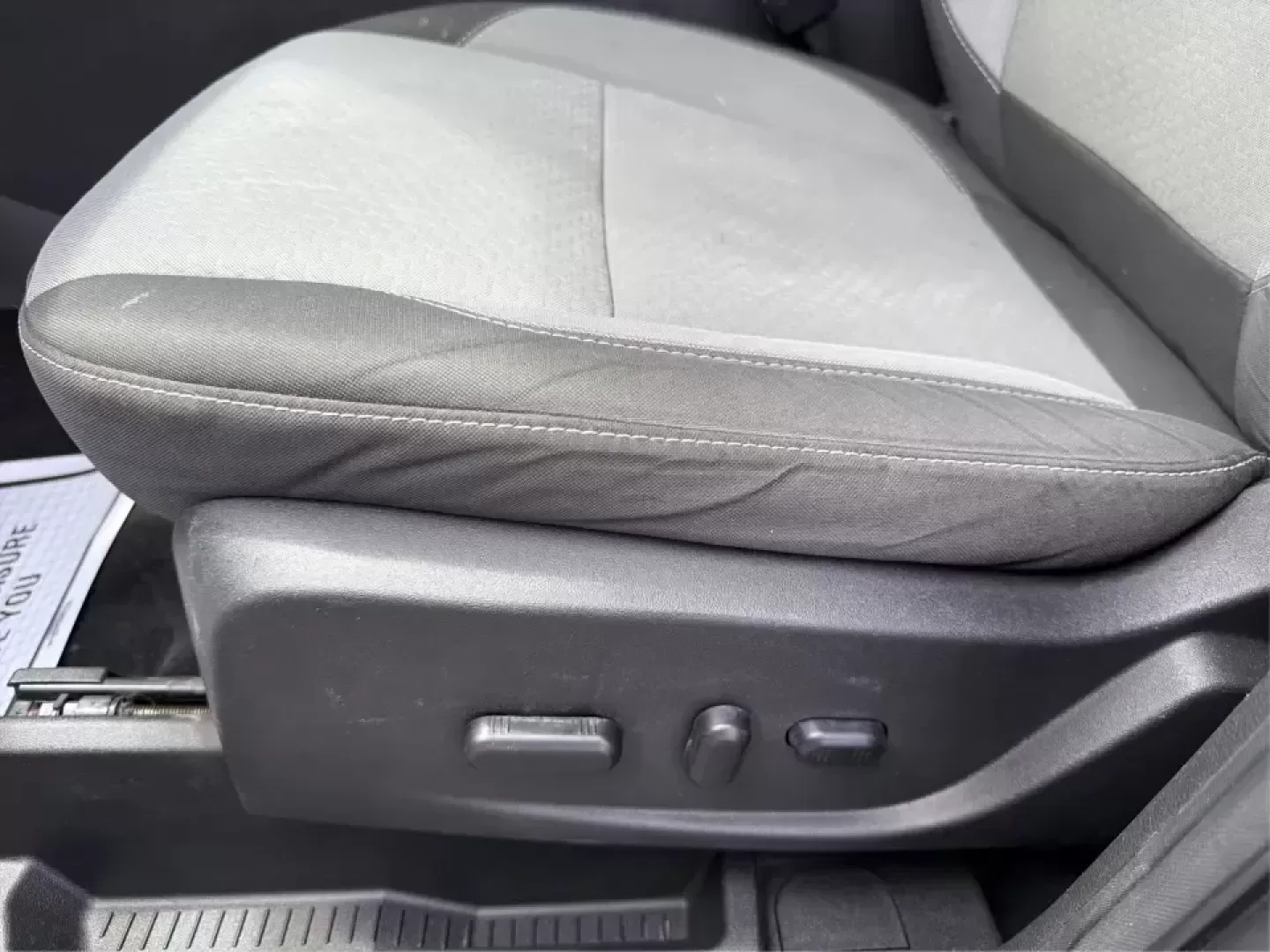 2017 Ford Escape SE FWD (1FMCU0GD1HU) with an 1.5L L4 DOHC 16V engine, 6A transmission, located at 880 E. National Road, Vandalia, OH, 45377, (937) 908-9800, 39.891918, -84.183594 - Picture your next week: a smooth commute down I75, a quick run to the Dayton Mall, and a weekend getaway with room for groceries, gear, and friends-all in one easy-to-drive SUV. This 2017 Ford Escape SE in Shadow Black is a smart fit for busy families, first-time buyers, and anyone who wants a pract - Photo#18