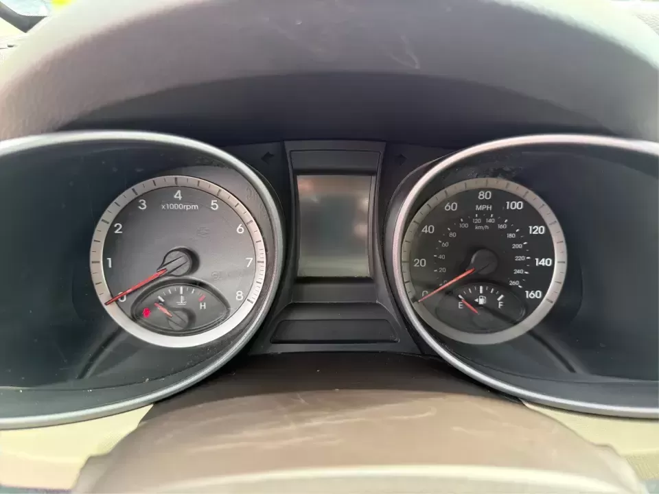 2014 Hyundai Santa Fe Sport 2.4 AWD (5XYZUDLB0EG) with an 2.4L L4 DOHC 16V engine, 6-Speed Automatic transmission, located at 4508 South Dixie Dr, Moraine, OH, 45439, (937) 908-9800, 39.689976, -84.218452 - Picture your next weekend escape: loading up the family, pointing the nose toward the MetroParks, and cruising I-75 with room for everyone and everything-without feeling like you're driving a bus. This 2014 Hyundai Santa Fe 2.4L in Cabo Bronze is a practical, road-trip-ready SUV that fits real life - Photo#15