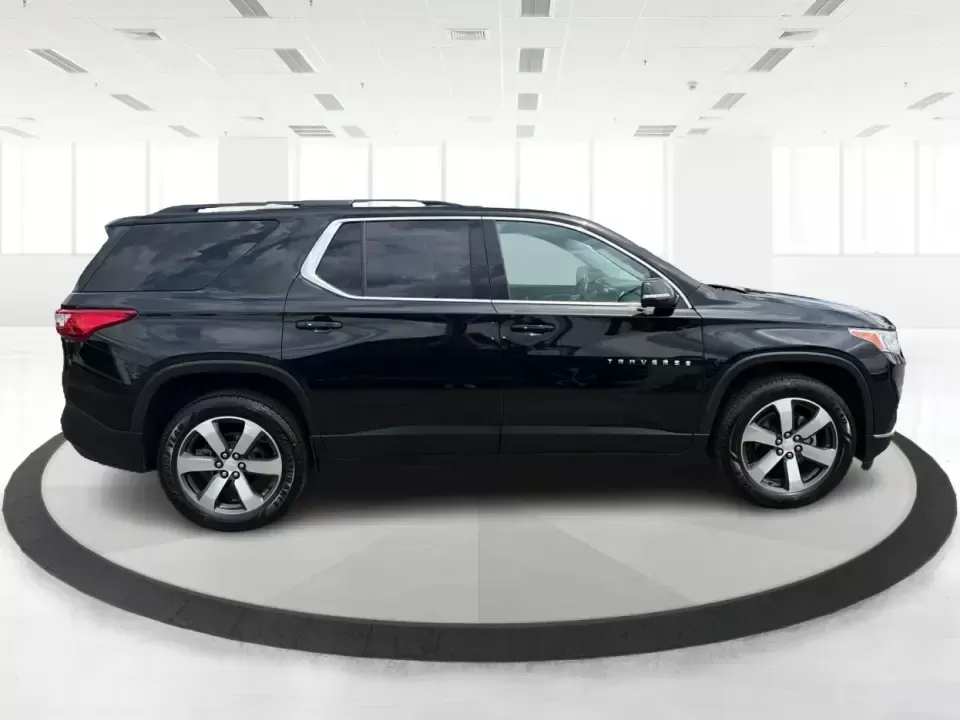 2019 Chevrolet Traverse 3LT (1GNERHKW6KJ) with an 3.6L V-6 gasoline direct injection engine, 9A transmission, located at 1230 East Main St, Xenia, OH, 45385, (937) 908-9800, 39.688026, -83.910172 - Load up the kids, the groceries, and the gear-then head from weekday school drop-offs to weekend road trips without feeling cramped. This 2019 Chevrolet Traverse 3LT is built for real life in Xenia, with three-row flexibility, confident V6 power, and the kind of comfort features that make long drive - Photo#1