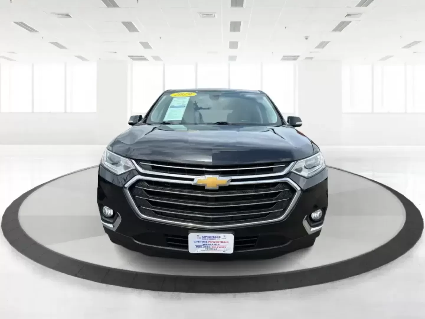 2019 Chevrolet Traverse 3LT (1GNERHKW6KJ) with an 3.6L V-6 gasoline direct injection engine, 9A transmission, located at 1230 East Main St, Xenia, OH, 45385, (937) 908-9800, 39.688026, -83.910172 - Load up the kids, the groceries, and the gear-then head from weekday school drop-offs to weekend road trips without feeling cramped. This 2019 Chevrolet Traverse 3LT is built for real life in Xenia, with three-row flexibility, confident V6 power, and the kind of comfort features that make long drive - Photo#7
