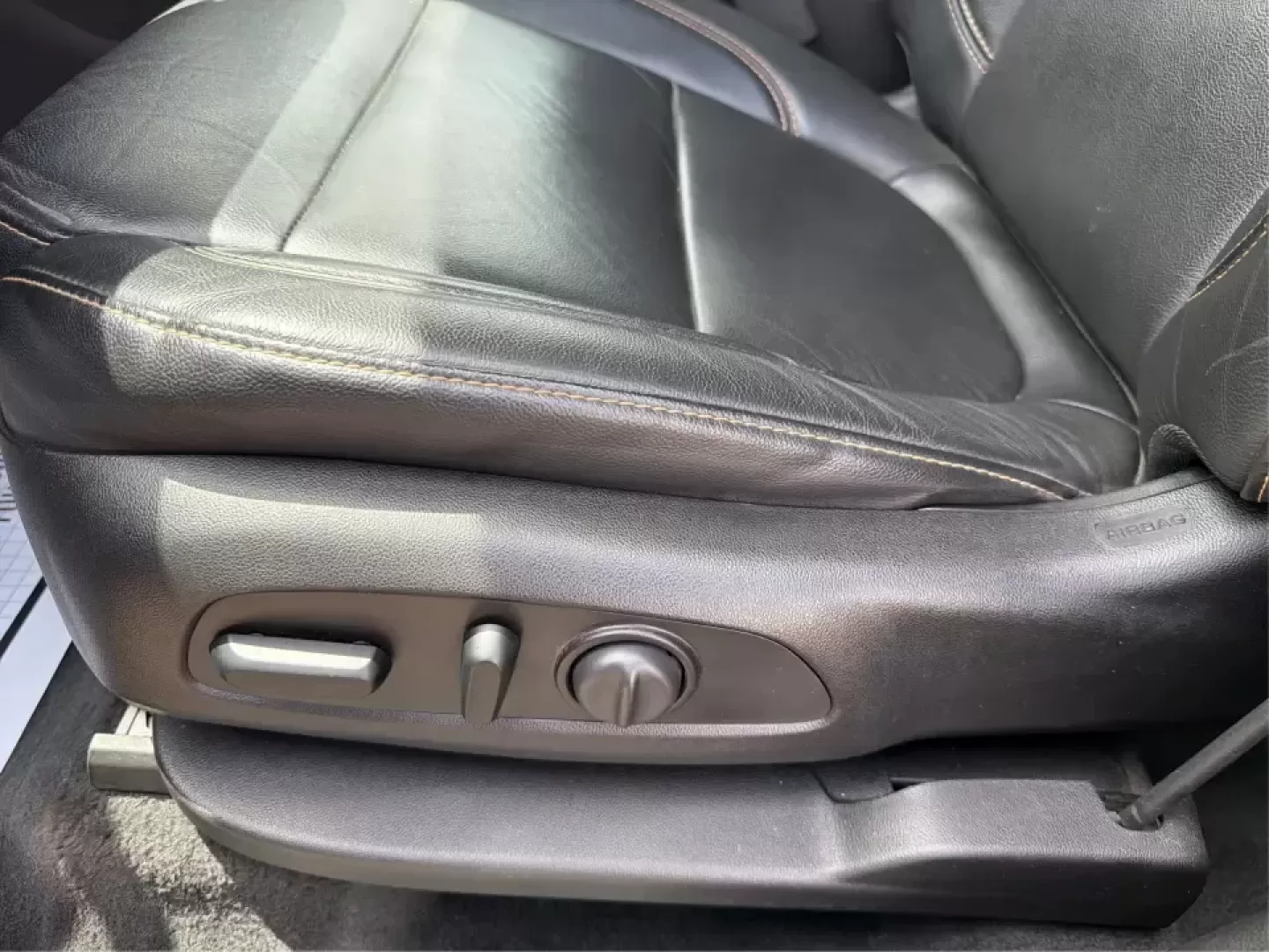2019 Chevrolet Traverse 3LT (1GNERHKW6KJ) with an 3.6L V-6 gasoline direct injection engine, 9A transmission, located at 1230 East Main St, Xenia, OH, 45385, (937) 908-9800, 39.688026, -83.910172 - Load up the kids, the groceries, and the gear-then head from weekday school drop-offs to weekend road trips without feeling cramped. This 2019 Chevrolet Traverse 3LT is built for real life in Xenia, with three-row flexibility, confident V6 power, and the kind of comfort features that make long drive - Photo#18