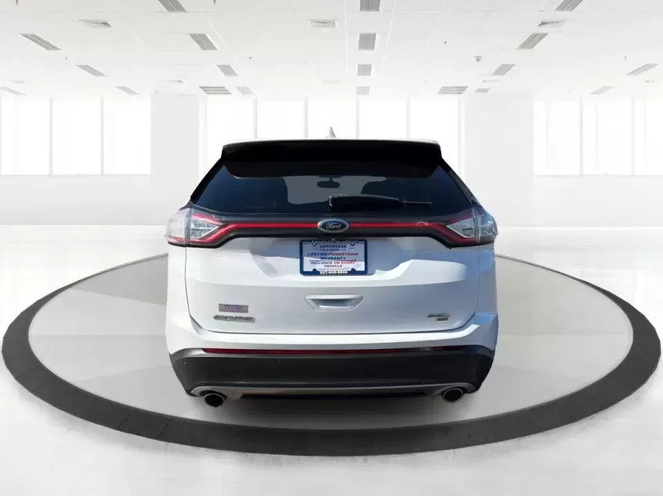 2018 Ford Edge SEL AWD (2FMPK4J89JB) with an 3.5L V6 DOHC 24V engine, 6A transmission, located at 1184 Kauffman Ave, Fairborn, OH, 45324, (937) 908-9800, 39.807072, -84.030914 - Pack up the family, cue up your favorite playlist, and head out for a weekend at Wright-Patterson AFB Museum or a quick escape to John Bryan State Park-this 2018 Ford Edge SEL is the kind of midsize SUV that fits real life in Fairborn. With confident traction for Ohio's changing seasons and a comfor - Photo#3