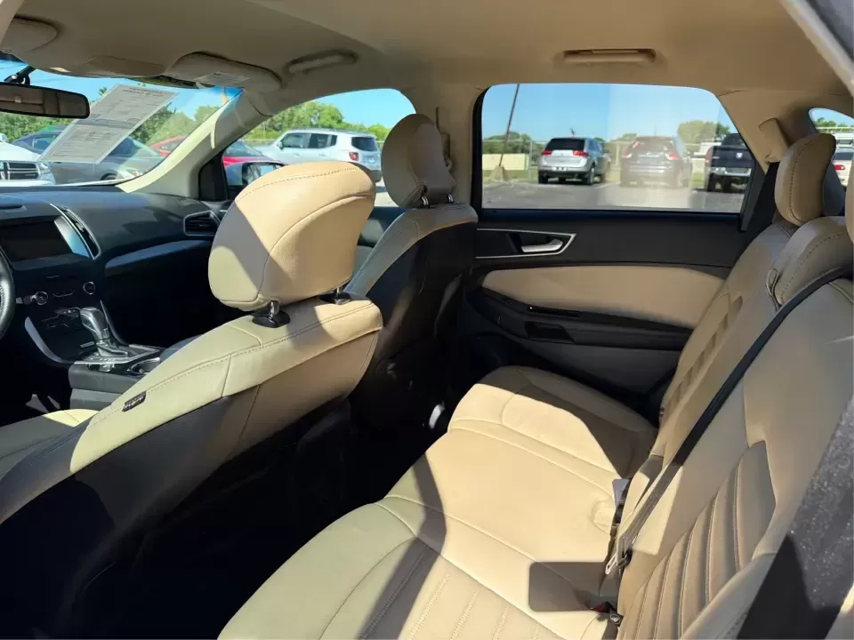 2018 Ford Edge SEL AWD (2FMPK4J89JB) with an 3.5L V6 DOHC 24V engine, 6A transmission, located at 1184 Kauffman Ave, Fairborn, OH, 45324, (937) 908-9800, 39.807072, -84.030914 - Pack up the family, cue up your favorite playlist, and head out for a weekend at Wright-Patterson AFB Museum or a quick escape to John Bryan State Park-this 2018 Ford Edge SEL is the kind of midsize SUV that fits real life in Fairborn. With confident traction for Ohio's changing seasons and a comfor - Photo#10