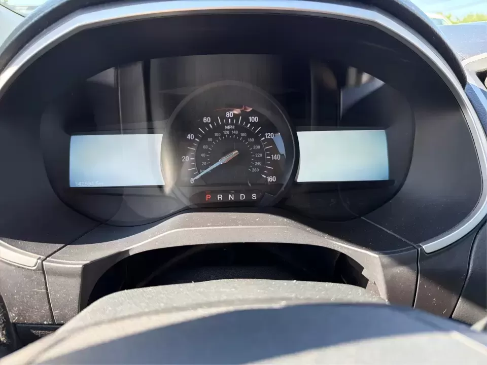 2018 Ford Edge SEL AWD (2FMPK4J89JB) with an 3.5L V6 DOHC 24V engine, 6A transmission, located at 1184 Kauffman Ave, Fairborn, OH, 45324, (937) 908-9800, 39.807072, -84.030914 - Pack up the family, cue up your favorite playlist, and head out for a weekend at Wright-Patterson AFB Museum or a quick escape to John Bryan State Park-this 2018 Ford Edge SEL is the kind of midsize SUV that fits real life in Fairborn. With confident traction for Ohio's changing seasons and a comfor - Photo#14