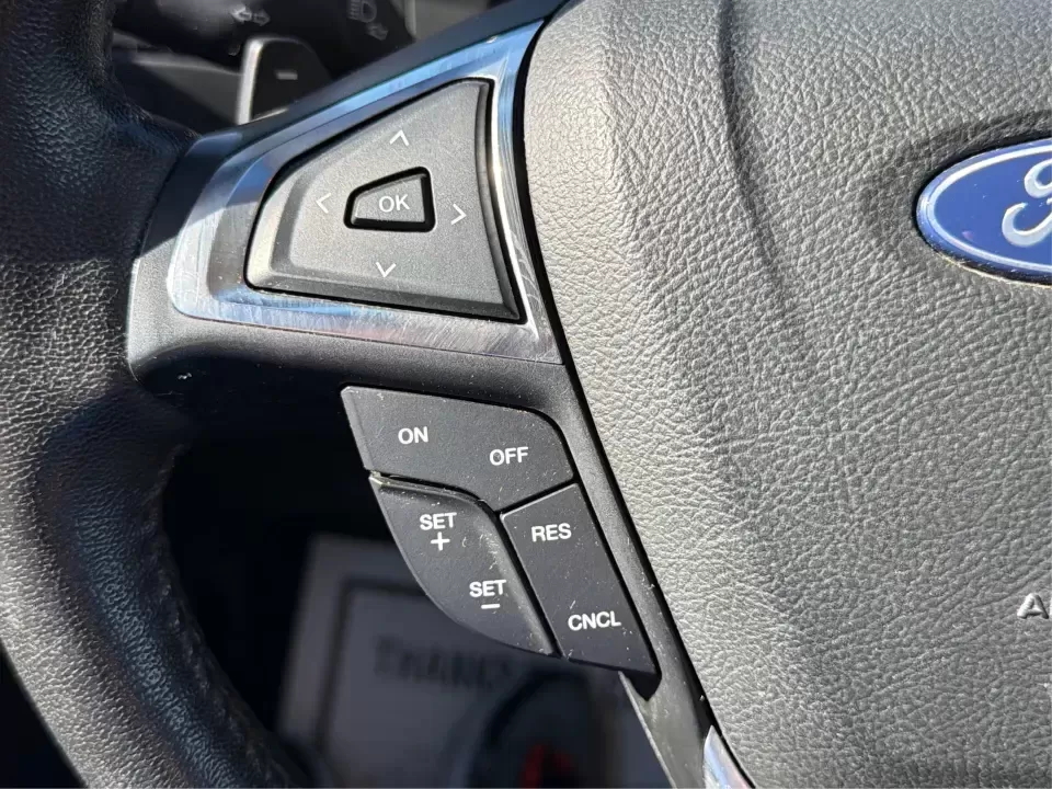 2018 Ford Edge SEL AWD (2FMPK4J89JB) with an 3.5L V6 DOHC 24V engine, 6A transmission, located at 1184 Kauffman Ave, Fairborn, OH, 45324, (937) 908-9800, 39.807072, -84.030914 - Pack up the family, cue up your favorite playlist, and head out for a weekend at Wright-Patterson AFB Museum or a quick escape to John Bryan State Park-this 2018 Ford Edge SEL is the kind of midsize SUV that fits real life in Fairborn. With confident traction for Ohio's changing seasons and a comfor - Photo#15