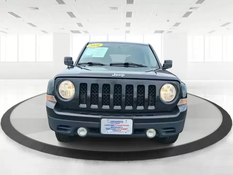 2016 Jeep Patriot Latitude 4WD (1C4NJRFB0GD) with an 2.4L L4 DOHC 16V engine, located at 1230 East Main St, Xenia, OH, 45385, (937) 908-9800, 39.688026, -83.910172 - Weekday commute down US-35, school drop-offs near Shawnee Park, and spontaneous weekend escapes to Caesar Creek State Park-this 2016 Jeep Patriot Latitude is built for the kind of Ohio lifestyle that mixes practical errands with let's get out of town freedom. Finished in Black Clearcoat and sized ju - Photo#7