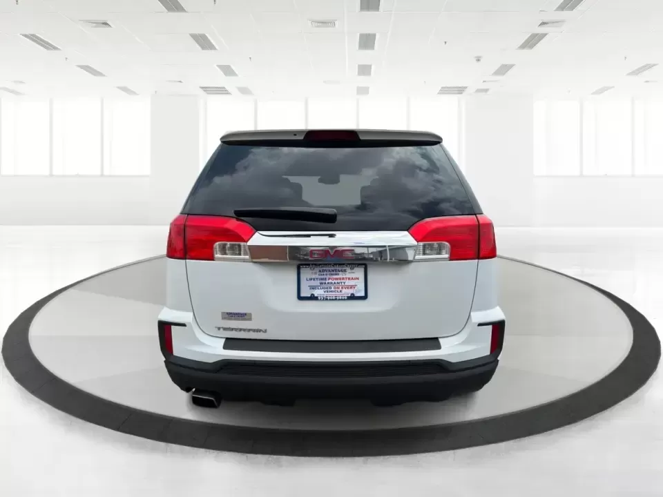 2017 GMC Terrain SLE-1 (2GKALMEK8H6) with an ECOTEC 2.4L I-4 gasoline direct injection engine, 6A transmission, located at 1230 East Main St, Xenia, OH, 45385, (937) 908-9800, 39.688026, -83.910172 - If your week includes school drop-offs, a long commute down US-35, and the occasional weekend escape to John Bryan State Park or Yellow Springs, this 2017 GMC Terrain SLE-1 is the kind of SUV that fits real life-roomy, comfortable, and ready for errands, road trips, and everything in between. Finish - Photo#3