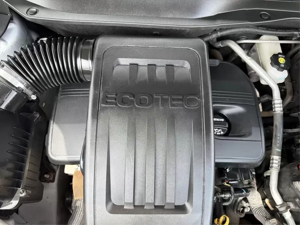 2017 GMC Terrain SLE-1 (2GKALMEK8H6) with an ECOTEC 2.4L I-4 gasoline direct injection engine, 6A transmission, located at 1230 East Main St, Xenia, OH, 45385, (937) 908-9800, 39.688026, -83.910172 - If your week includes school drop-offs, a long commute down US-35, and the occasional weekend escape to John Bryan State Park or Yellow Springs, this 2017 GMC Terrain SLE-1 is the kind of SUV that fits real life-roomy, comfortable, and ready for errands, road trips, and everything in between. Finish - Photo#11
