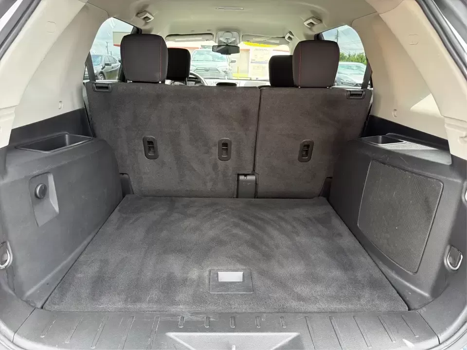 2017 GMC Terrain SLE-1 (2GKALMEK8H6) with an ECOTEC 2.4L I-4 gasoline direct injection engine, 6A transmission, located at 1230 East Main St, Xenia, OH, 45385, (937) 908-9800, 39.688026, -83.910172 - If your week includes school drop-offs, a long commute down US-35, and the occasional weekend escape to John Bryan State Park or Yellow Springs, this 2017 GMC Terrain SLE-1 is the kind of SUV that fits real life-roomy, comfortable, and ready for errands, road trips, and everything in between. Finish - Photo#12