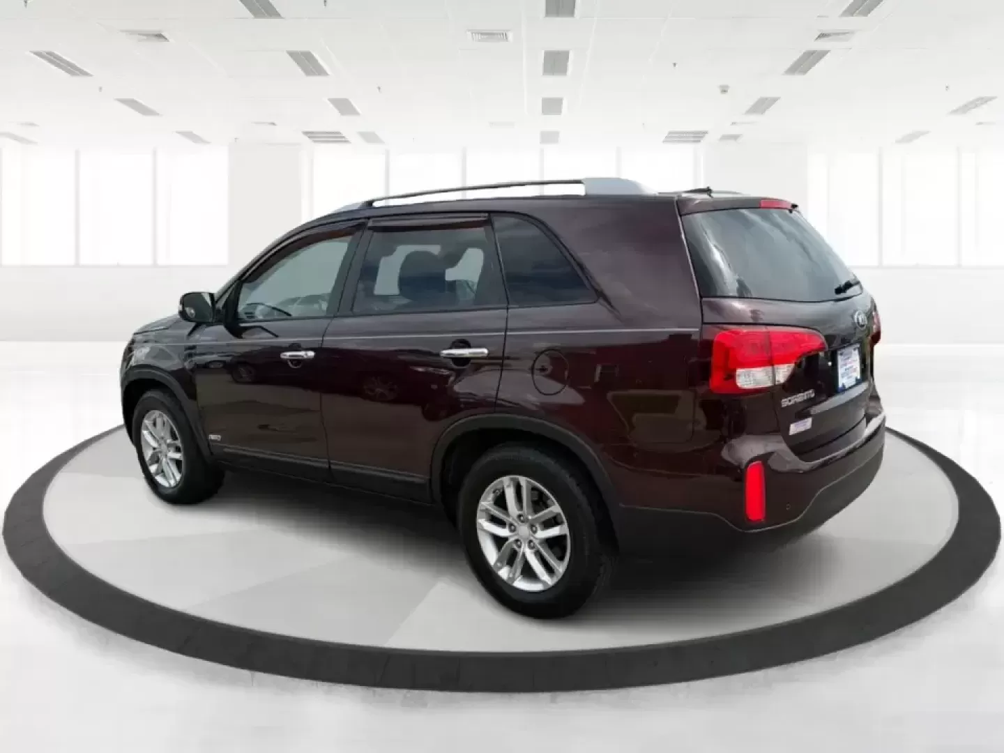 2015 Kia Sorento LX (5XYKTCA66FG) with an 2.4L I-4 gasoline direct injection engine, 6-Speed Automatic transmission, located at 401 Woodman Dr, Riverside, OH, 45431, (937) 908-9800, 39.760899, -84.123421 - Pack up the kids, load the cooler, and point the GPS toward your next weekend escape-this 2015 Kia Sorento LX in Dark Cherry is the kind of practical SUV that fits real-life routines in Riverside, Ohio. Whether you're juggling school drop-offs, commuting down I-675, or heading out for a day at Caril - Photo#4