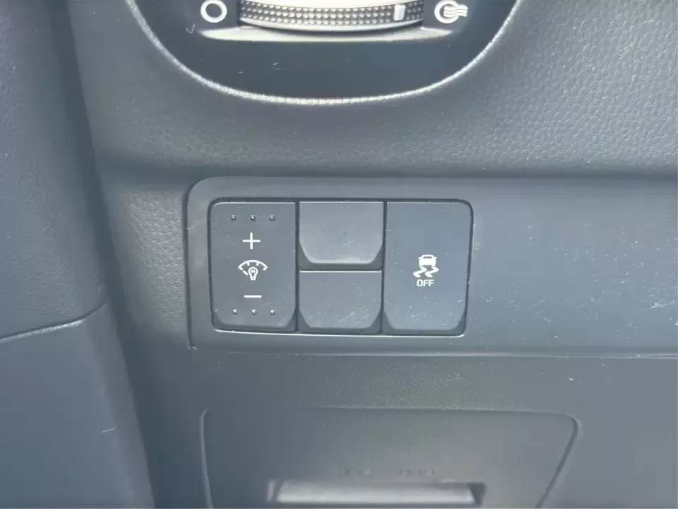 2016 Kia Soul + (KNDJP3A5XG7) with an 2L I-4 gasoline direct injection engine, 6A transmission, located at 401 Woodman Dr, Riverside, OH, 45431, (937) 908-9800, 39.760899, -84.123421 - Busy commute on I-75, quick errands around Riverside, or a weekend run to Carillon Historical Park and the Dayton riverfront-this 2016 Kia Soul + is the kind of small hatchback that fits real life. With its easy-to-park size, flexible cargo area, and standout Solar Yellow paint, it's a smart pick fo - Photo#16