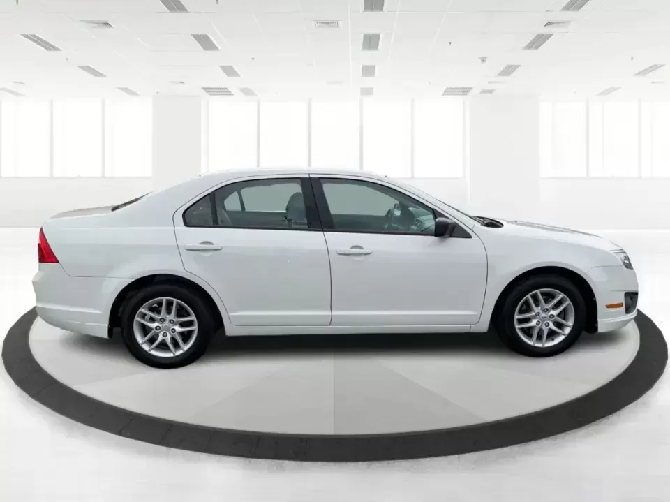 2012 Ford Fusion S (3FAHP0GA0CR) with an 2.5L L4 DOHC 16V engine, located at 1099 N County Rd 25A , Troy, OH, 45373, (937) 908-9800, 40.057079, -84.212883 - Need a reliable commuter that still feels comfortable for weekend getaways and everyday errands around Troy? This 2012 Ford Fusion S sedan is a smart pick for drivers who want a dependable, easy-to-live-with car for trips down I75, quick runs to the Troy Community Center, or relaxed evenings cruisin - Photo#1