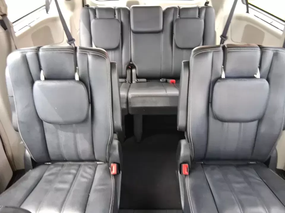 2016 Chrysler Town and Country Touring (2C4RC1BG4GR) with an Pentastar 3.6L V-6 DOHC engine, 6A transmission, located at 1184 Kauffman Ave, Fairborn, OH, 45324, (937) 908-9800, 39.807072, -84.030914 - Load up the kids, the cooler, and everyone's weekend plans-this 2016 Chrysler Town and Country Touring is the kind of family-ready van that makes school drop-offs, long commutes, and I-675 road trips feel a whole lot easier. With its versatile seating and comfort-focused features, it's a smart pic - Photo#14