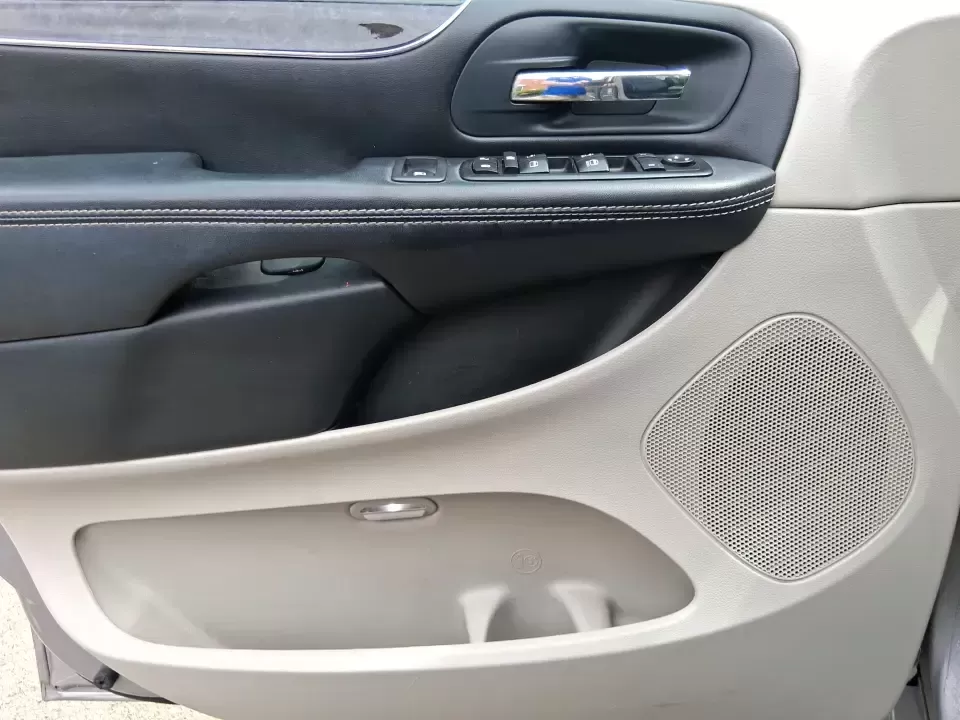 2016 Chrysler Town and Country Touring (2C4RC1BG4GR) with an Pentastar 3.6L V-6 DOHC engine, 6A transmission, located at 1184 Kauffman Ave, Fairborn, OH, 45324, (937) 908-9800, 39.807072, -84.030914 - Load up the kids, the cooler, and everyone's weekend plans-this 2016 Chrysler Town and Country Touring is the kind of family-ready van that makes school drop-offs, long commutes, and I-675 road trips feel a whole lot easier. With its versatile seating and comfort-focused features, it's a smart pic - Photo#19