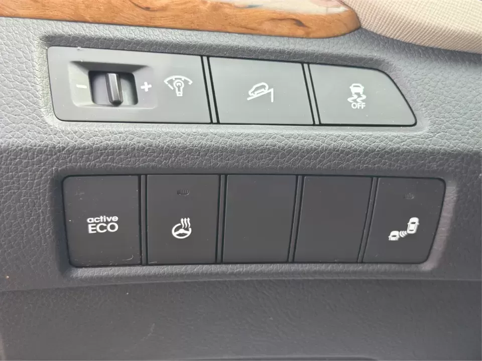 2016 Hyundai Santa Fe 2.4L (5XYZU3LB5GG) with an Theta II 2.4L I-4 gasoline direct injection engine, 6-Speed Automatic transmission, located at 8750 N County Rd 25A, Piqua, OH, 45356, (937) 908-9800, 40.164391, -84.232513 - Load up the family, point the hood toward a weekend at John Bryan State Park, or make the daily commute from Xenia to Beavercreek feel more comfortable-this 2016 Hyundai Santa Fe 2.4L is the kind of SUV that fits real life. With three-row versatility in a right-sized footprint, it's ideal for school - Photo#17