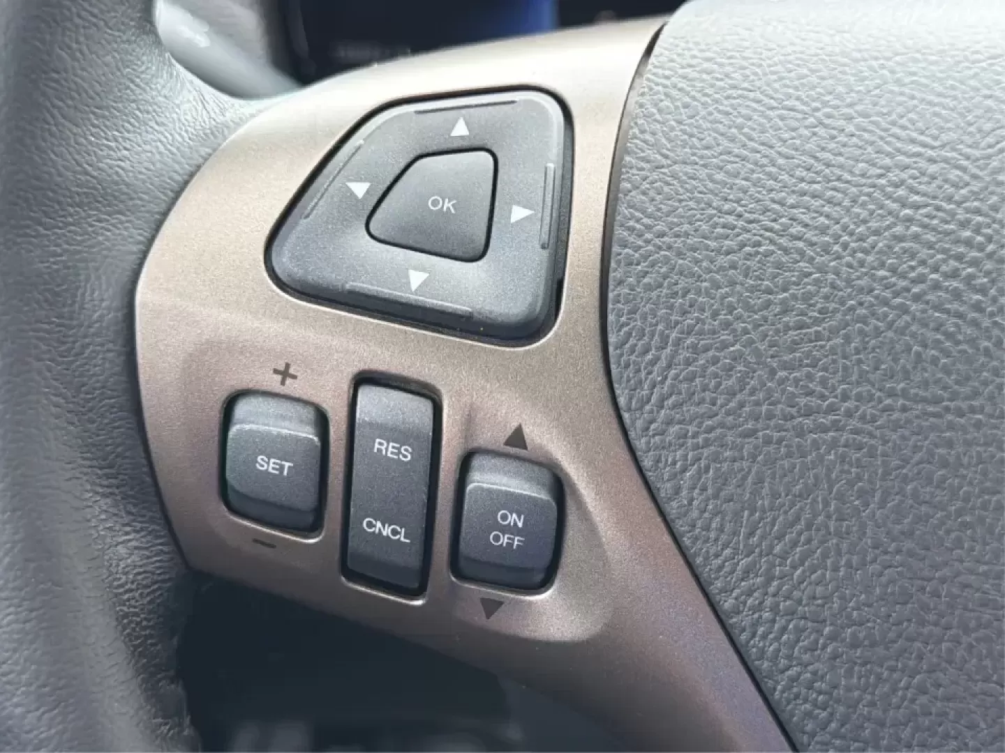 2012 Lincoln MKX Base (2LMDJ8JK1CB) with an 3.7L V6 DOHC 24V engine, 6-Speed Automatic transmission, located at 401 Woodman Dr, Riverside, OH, 45431, (937) 908-9800, 39.760899, -84.123421 - Need a comfortable, confident SUV for daily commuting to Wright-Patterson AFB, school drop-offs in Beavercreek, and weekend runs to The Greene or Carillon Historical Park? This 2012 Lincoln MKX Base in classic Silver delivers the kind of quiet ride, upscale comfort, and V6 power that makes errands f - Photo#15