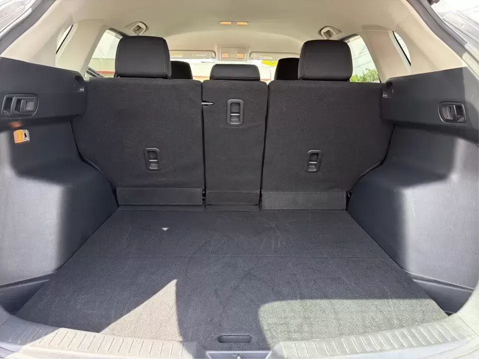 2014 Mazda CX-5 Touring (JM3KE2CYXE0) with an SKYACTIV-G 2.5L I-4 gasoline direct injection engine, 6-Speed Automatic transmission, located at 401 Woodman Dr, Riverside, OH, 45431, (937) 908-9800, 39.760899, -84.123421 - 2014 Mazda CX-5 Touring - Photo#12