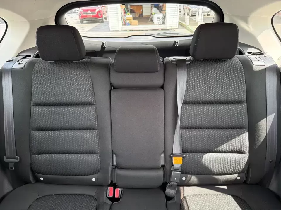 2014 Mazda CX-5 Touring (JM3KE2CYXE0) with an SKYACTIV-G 2.5L I-4 gasoline direct injection engine, 6-Speed Automatic transmission, located at 401 Woodman Dr, Riverside, OH, 45431, (937) 908-9800, 39.760899, -84.123421 - 2014 Mazda CX-5 Touring - Photo#14