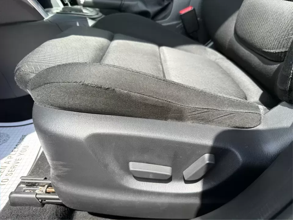 2014 Mazda CX-5 Touring (JM3KE2CYXE0) with an SKYACTIV-G 2.5L I-4 gasoline direct injection engine, 6-Speed Automatic transmission, located at 401 Woodman Dr, Riverside, OH, 45431, (937) 908-9800, 39.760899, -84.123421 - 2014 Mazda CX-5 Touring - Photo#17