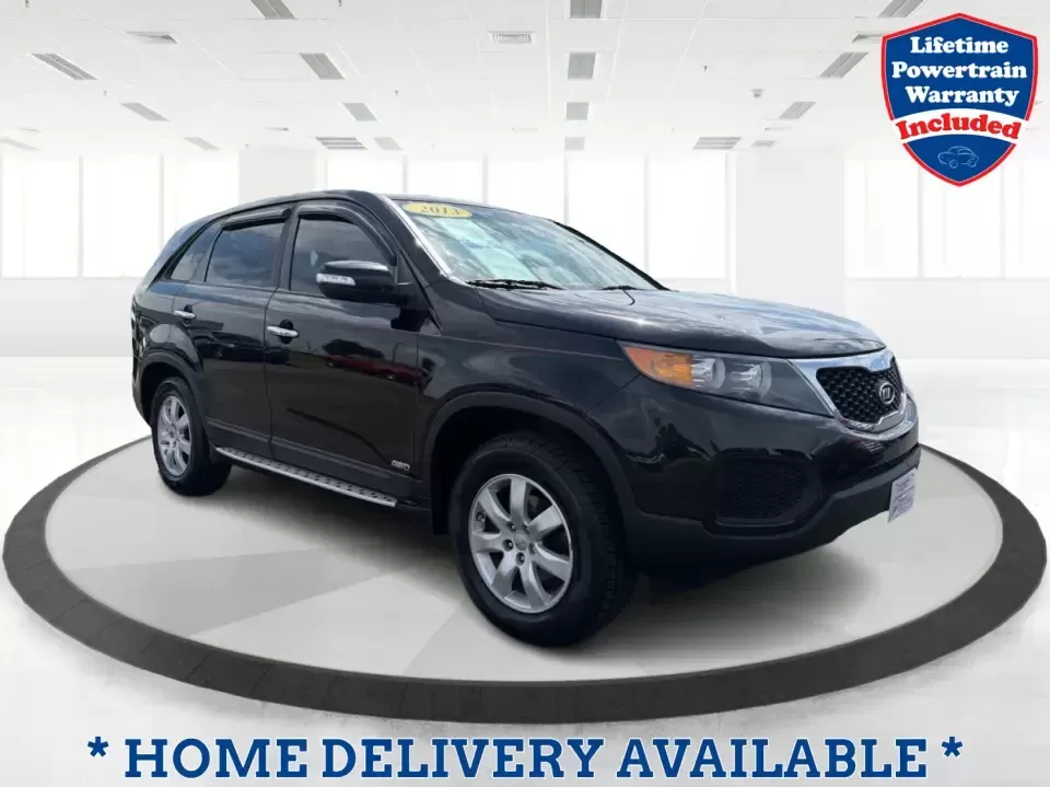 2013 Kia Sorento LX (5XYKTCA63DG) with an 2.4L I-4 gasoline direct injection engine, 6-Speed Automatic transmission, located at 1230 East Main St, Xenia, OH, 45385, (937) 908-9800, 39.688026, -83.910172 - Ready for school drop-offs, long commutes to Dayton, and spontaneous weekend getaways to John Bryan State Park, this 2013 Kia Sorento LX is the kind of SUV that fits real life in Greene County. With confident SUV versatility, a roomy cabin, and practical features for everyday comfort, it's a smart p - Photo#0