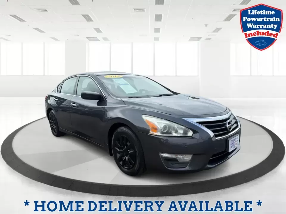 2013 Nissan Altima 2.5 S (1N4AL3AP8DC) with an 2.5L I-4 DOHC engine, located at 1230 East Main St, Xenia, OH, 45385, (937) 908-9800, 39.688026, -83.910172 - Need a reliable daily driver for the commute from Xenia to Beavercreek, Wright-Patterson AFB, or downtown Dayton-without giving up comfort for weekend errands and road trips? This 2013 Nissan Altima 2.5 S sedan is a smart pick for budget-conscious buyers who want a smooth ride, practical space, and - Photo#0