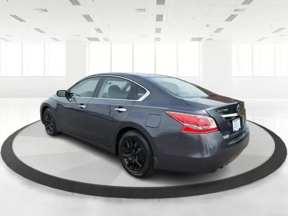 2013 Nissan Altima 2.5 S (1N4AL3AP8DC) with an 2.5L L4 DOHC 16V engine, located at 401 Woodman Dr, Riverside, OH, 45431, (937) 908-9800, 39.760899, -84.123421 - Need a smart, comfortable commuter that can also handle weekend plans without draining your budget? This **2013 Nissan Altima 2.5 S** in **Metallic Slate** is a practical sedan for Riverside-area drivers who want a smooth daily drive to work, easy errands around town, and solid highway mileage for r - Photo#4