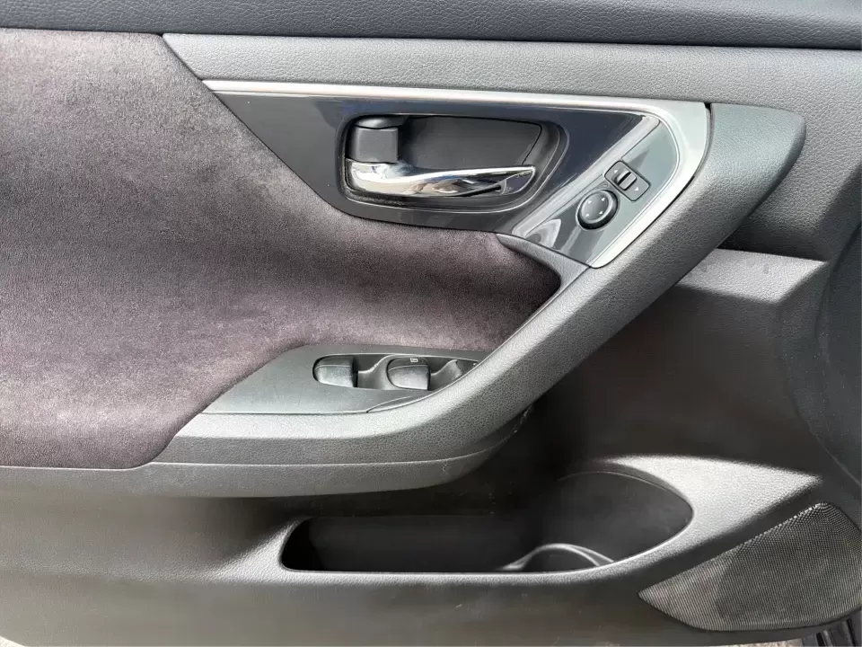 2013 Nissan Altima 2.5 S (1N4AL3AP8DC) with an 2.5L L4 DOHC 16V engine, located at 401 Woodman Dr, Riverside, OH, 45431, (937) 908-9800, 39.760899, -84.123421 - Need a smart, comfortable commuter that can also handle weekend plans without draining your budget? This **2013 Nissan Altima 2.5 S** in **Metallic Slate** is a practical sedan for Riverside-area drivers who want a smooth daily drive to work, easy errands around town, and solid highway mileage for r - Photo#19